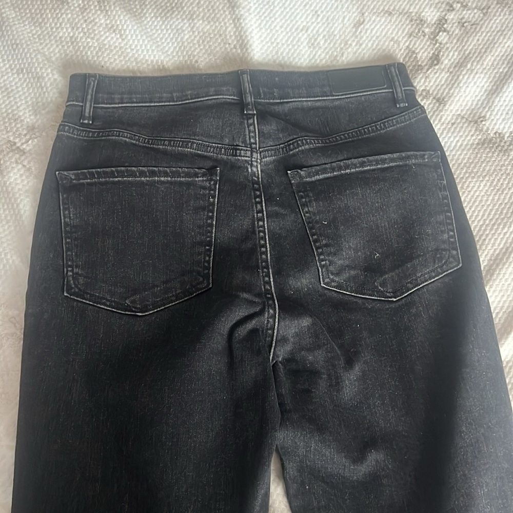 Express Slim Ankle Super High Rise Jeans Size 8R
Original Black Wash - Picture 6 of 10
